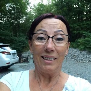 Meet your Posher, Renata